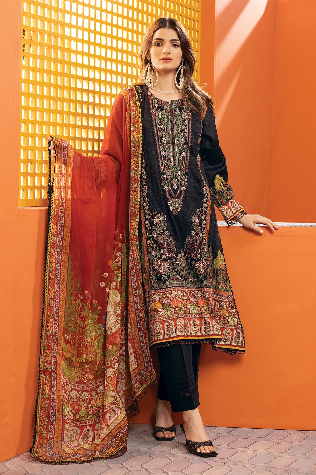 Embroidered Fabrics 3 Piece Suit