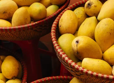 Mango Feast: The Ultimate Summer Delight from GiftWifts
