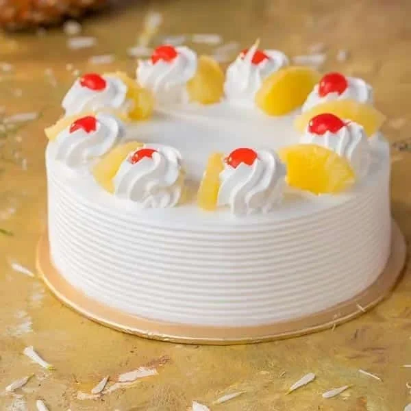 Pineapple Paradise Cream Cake 2.5lbs